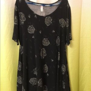 LuLaRoe Digital Rose Prefect T  XL